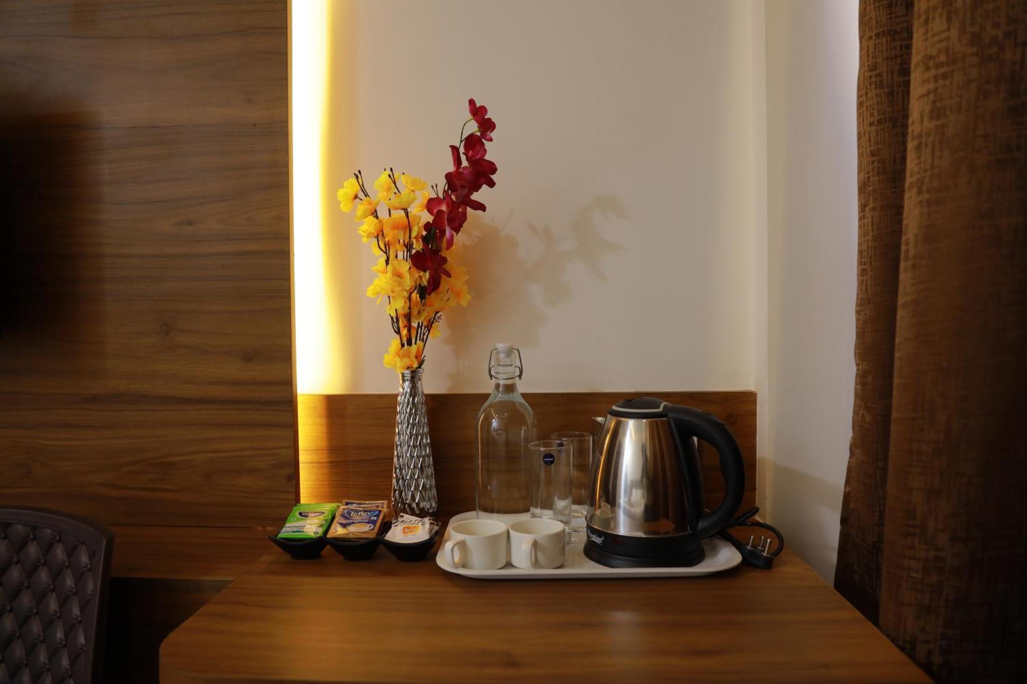 Silverkey Hotel Yelahanka Bangalore Extérieur photo