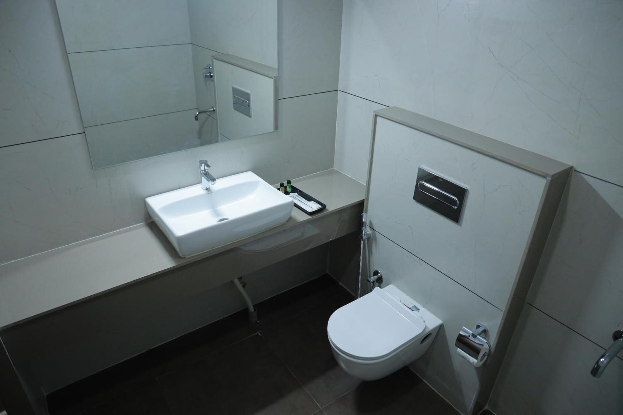 Silverkey Hotel Yelahanka Bangalore Extérieur photo