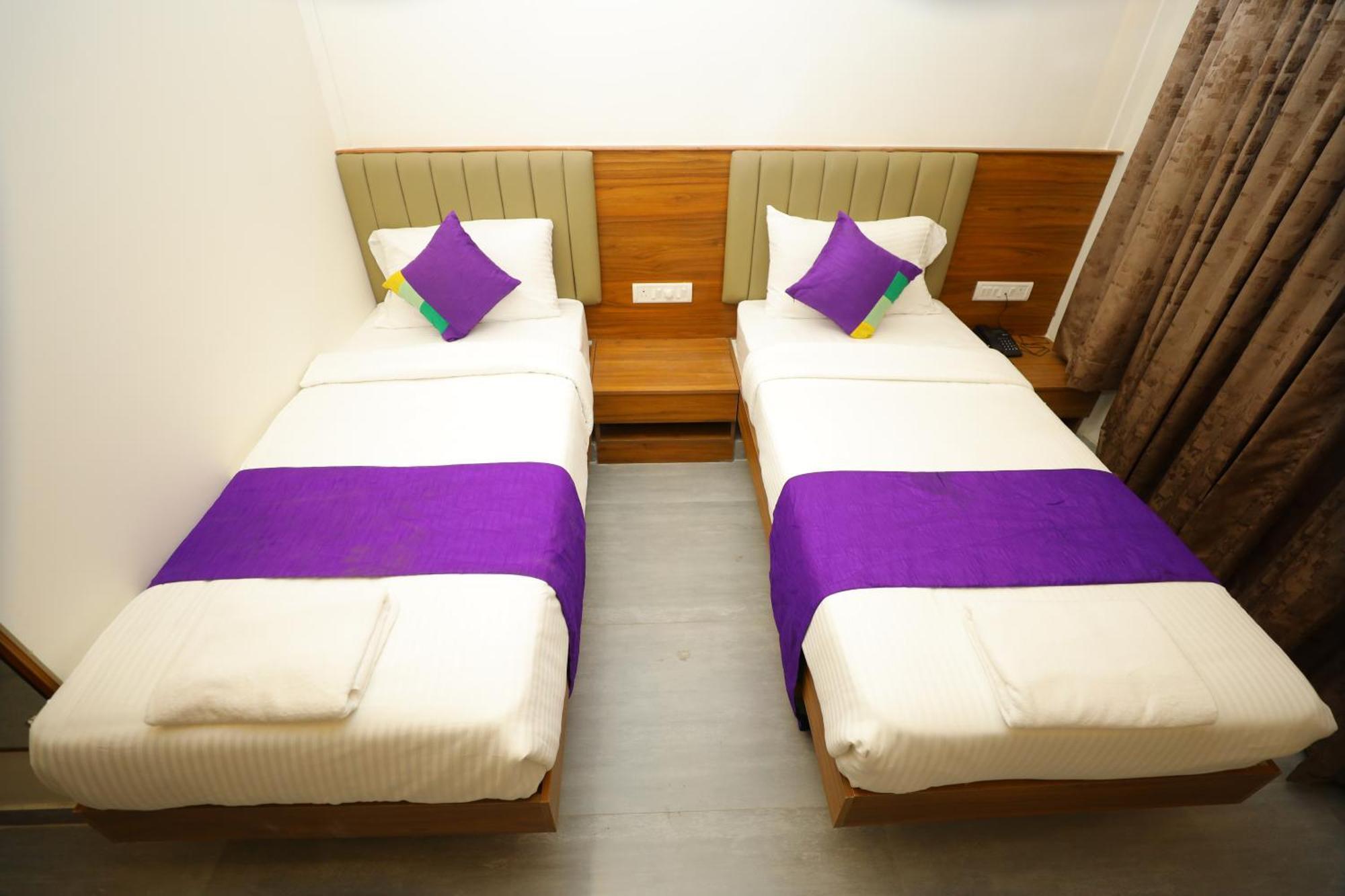 Silverkey Hotel Yelahanka Bangalore Extérieur photo