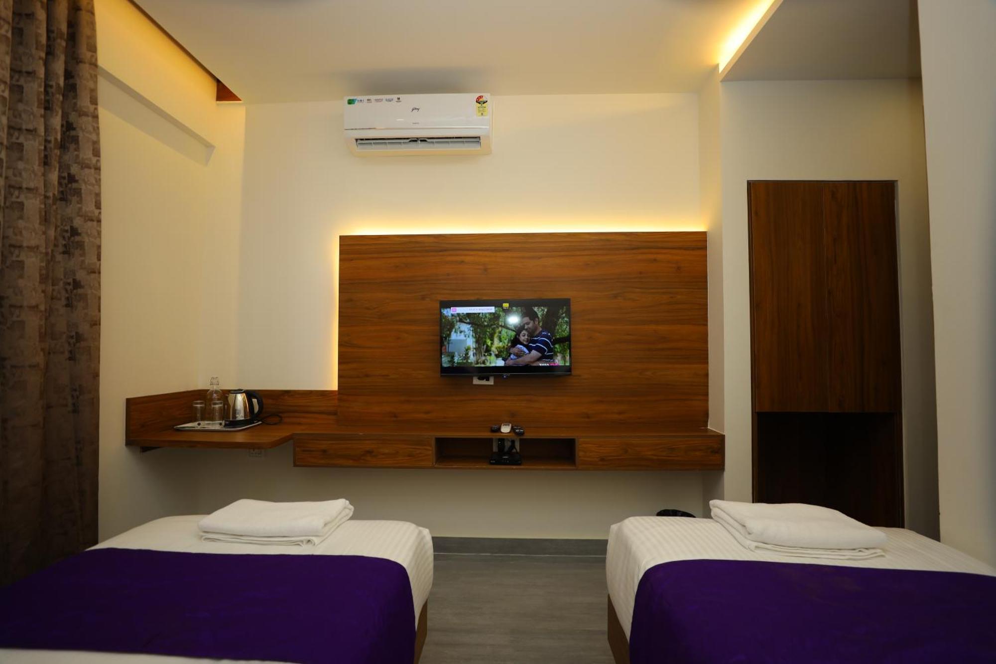 Silverkey Hotel Yelahanka Bangalore Extérieur photo