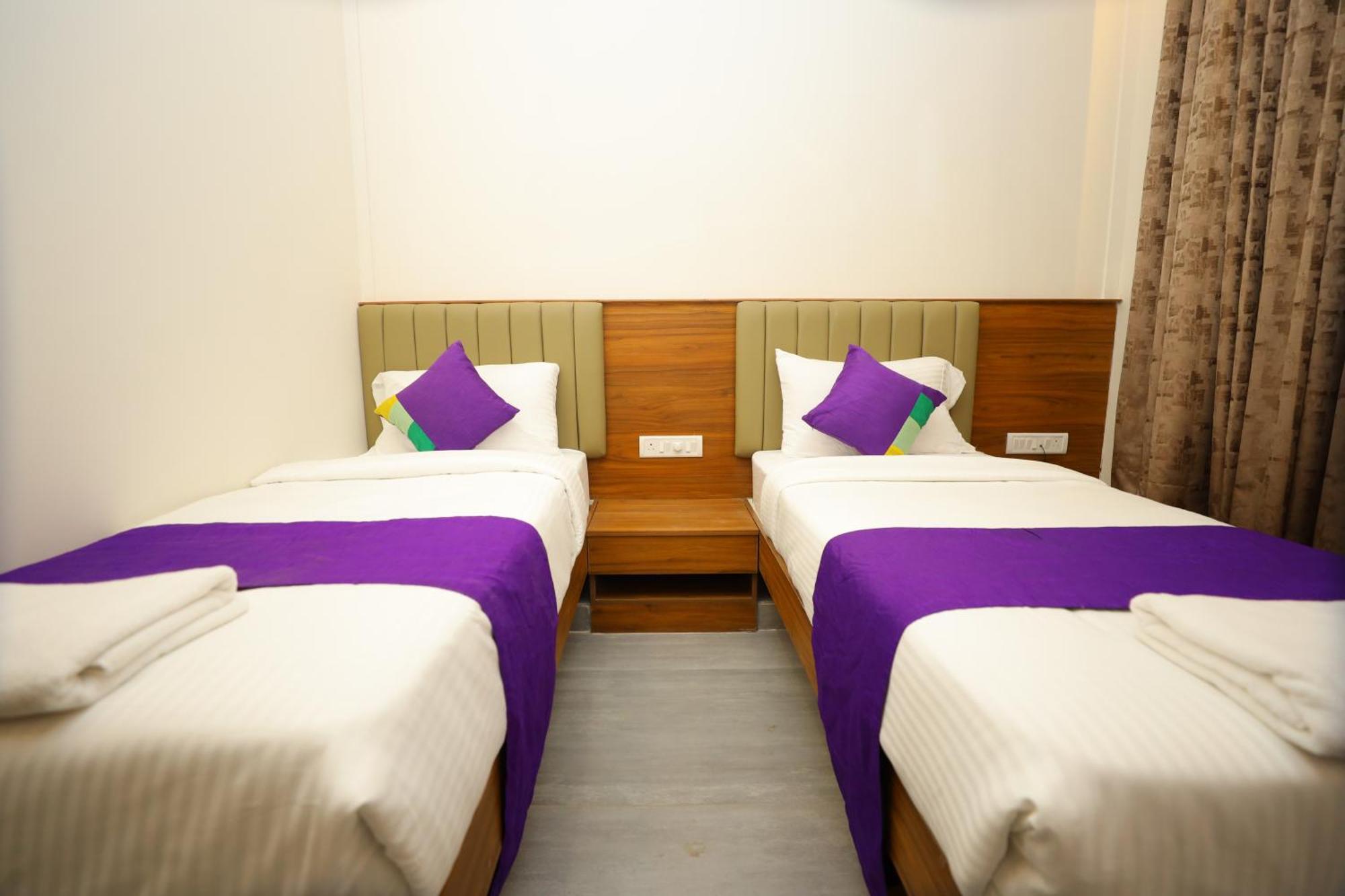 Silverkey Hotel Yelahanka Bangalore Extérieur photo