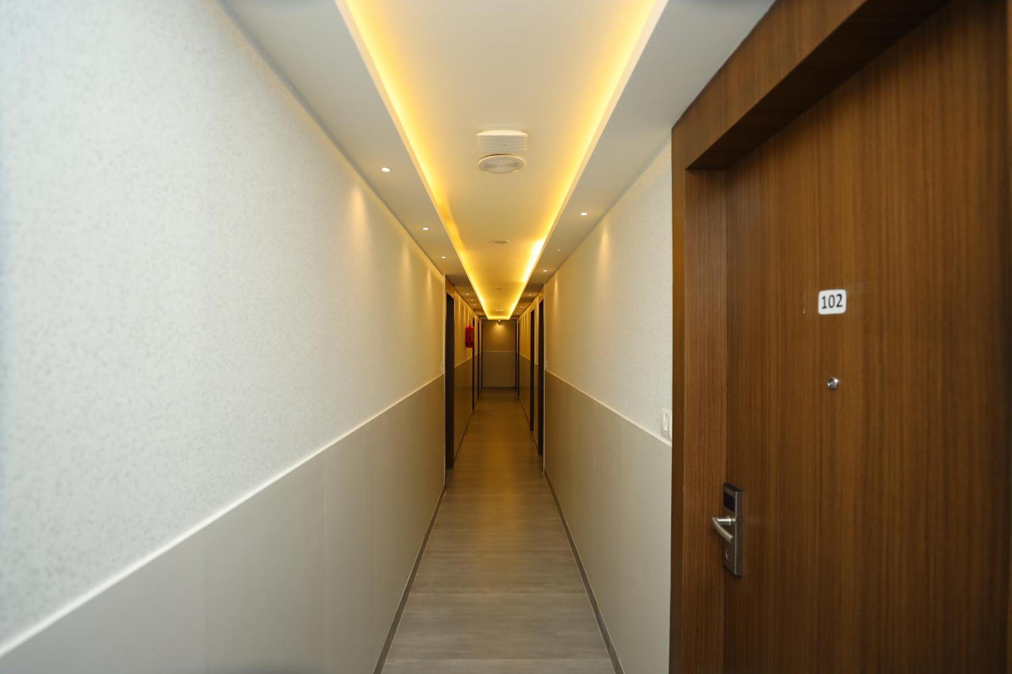 Silverkey Hotel Yelahanka Bangalore Extérieur photo